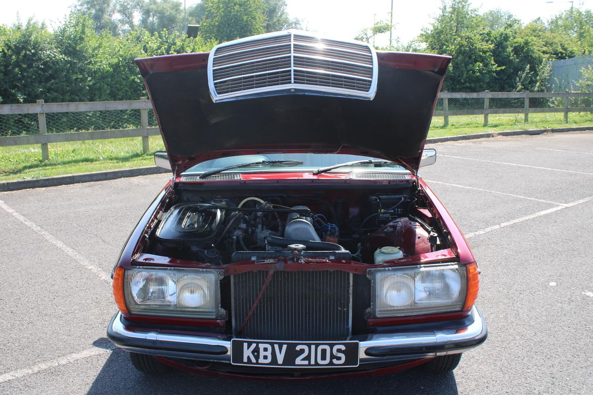 1978 Mercedes - Benz 230 CW AUTO (C123)