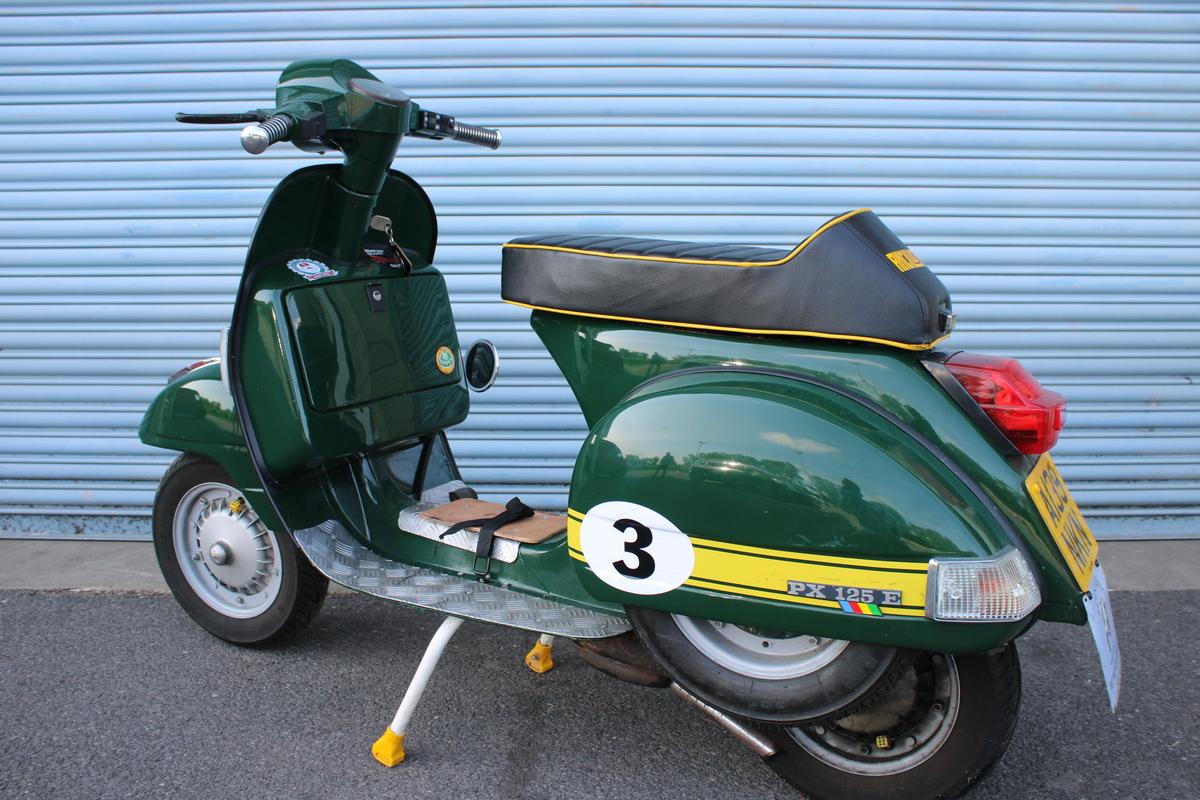 1984 GLAS VESPA (DOU) (DOU)