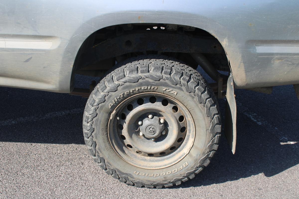 2003 Toyota HILUX EX 4WD