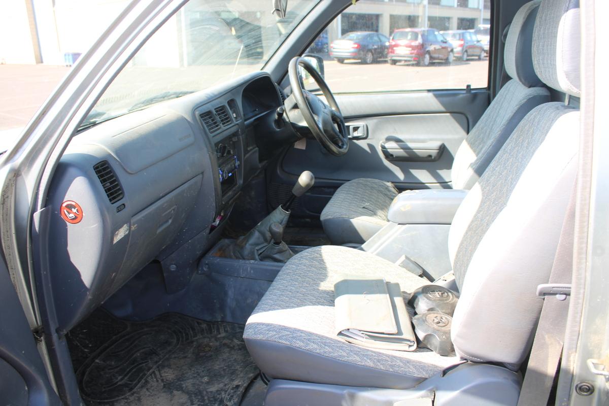 2003 Toyota HILUX EX 4WD