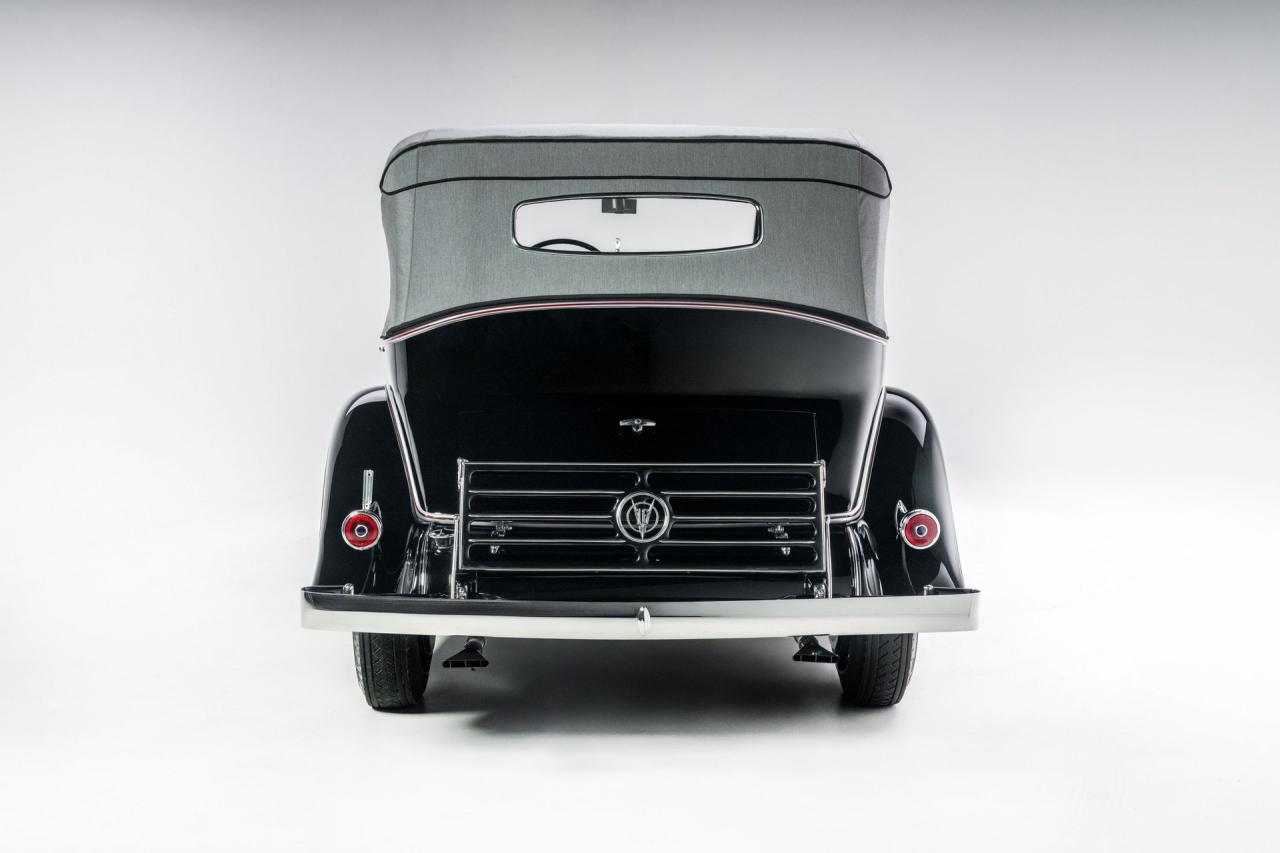 1932 Cadillac V-16 All-Weather Phaeton by Fisher