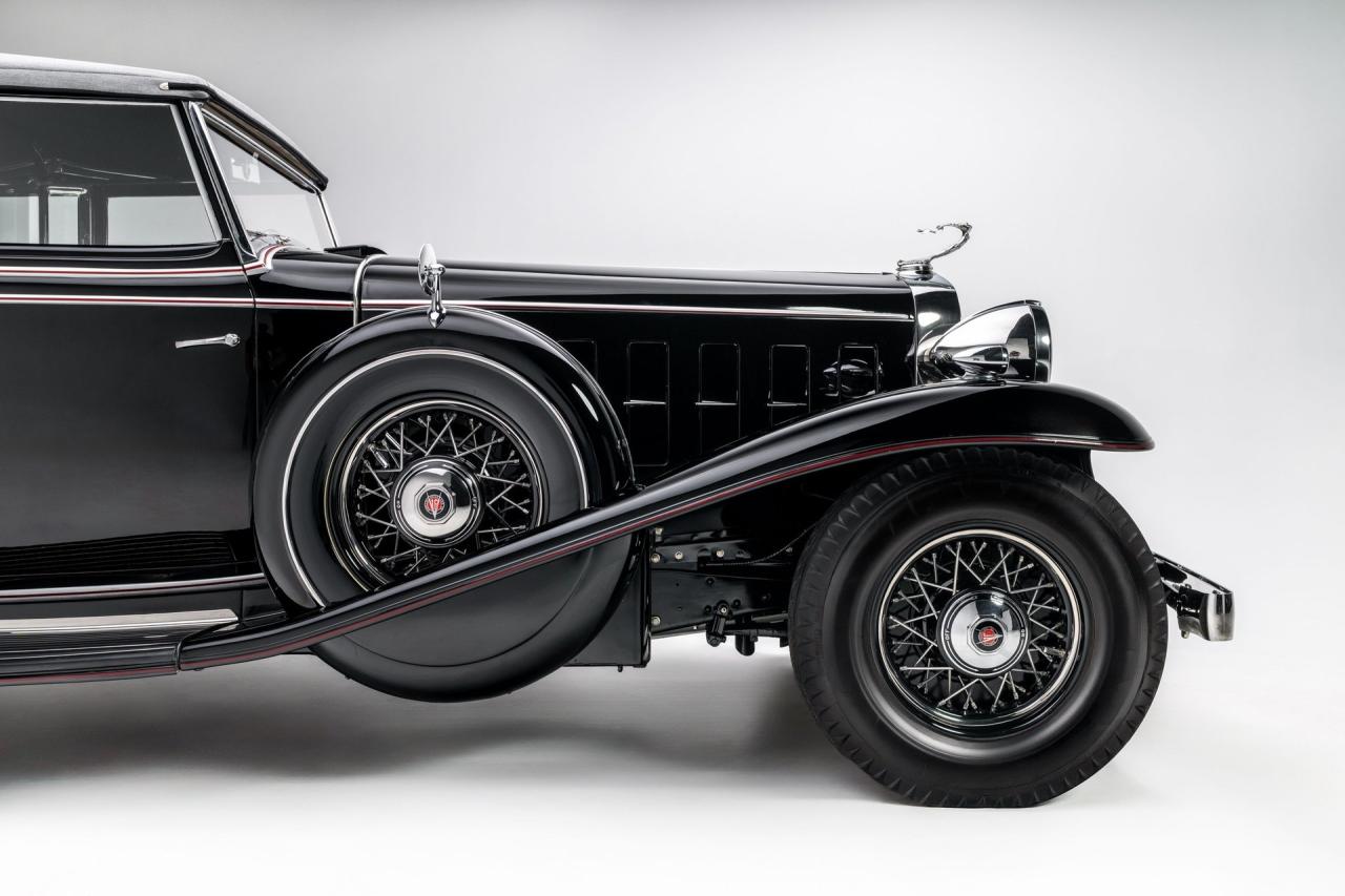 1932 Cadillac V-16 All-Weather Phaeton by Fisher