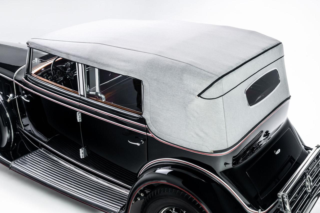 1932 Cadillac V-16 All-Weather Phaeton by Fisher