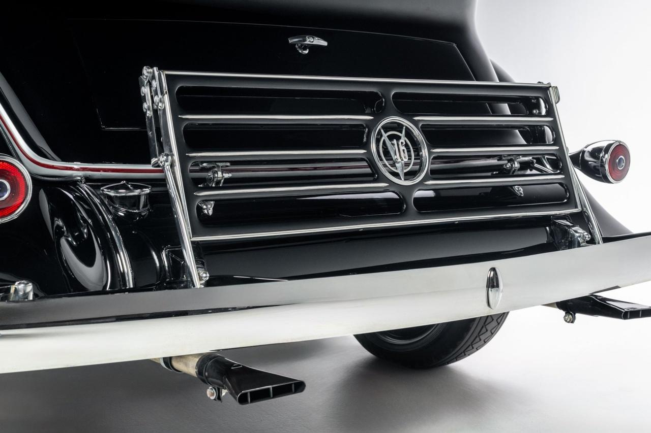 1932 Cadillac V-16 All-Weather Phaeton by Fisher