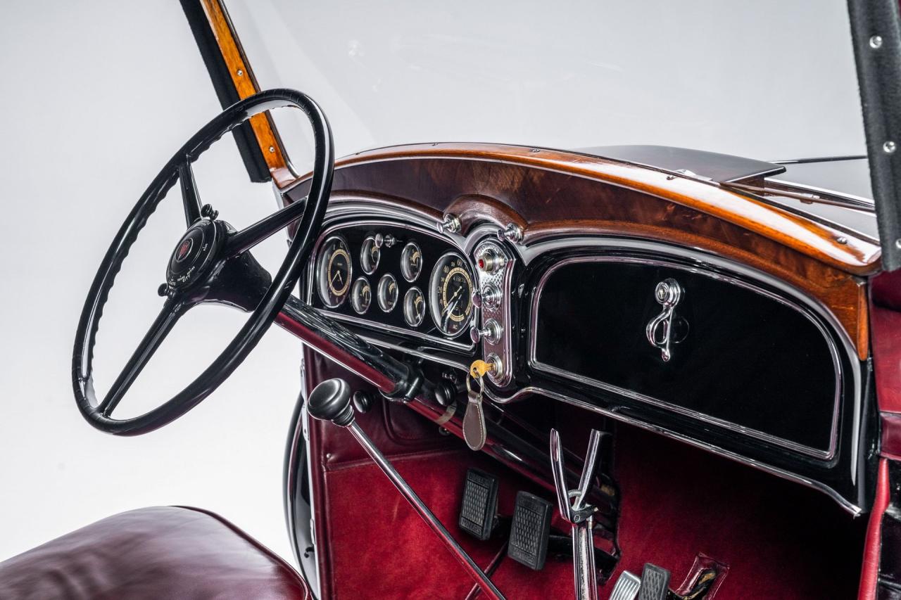 1932 Cadillac V-16 All-Weather Phaeton by Fisher