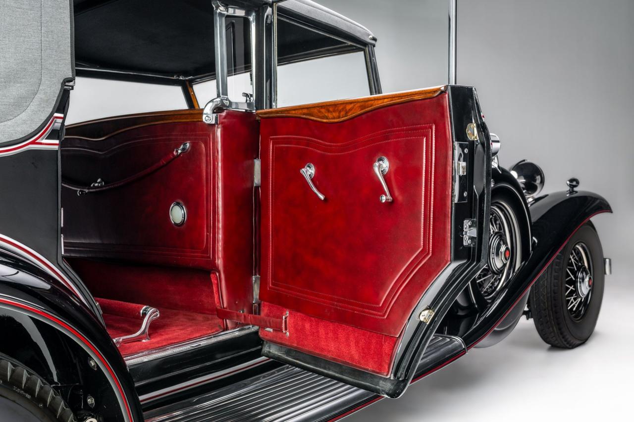 1932 Cadillac V-16 All-Weather Phaeton by Fisher