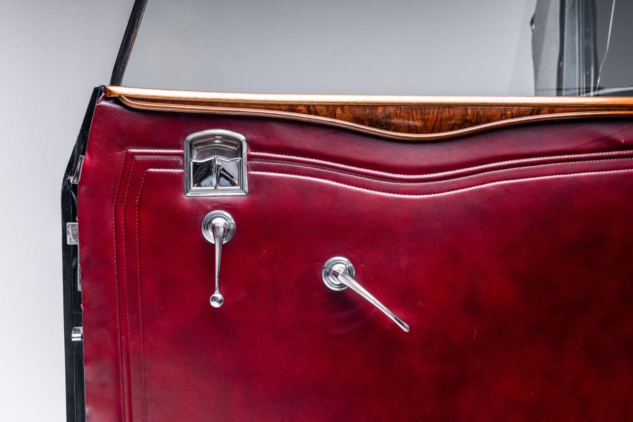 1932 Cadillac V-16 All-Weather Phaeton by Fisher
