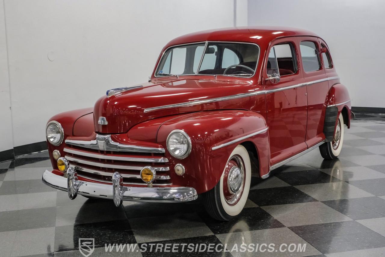 1948 Ford Deluxe Sedan