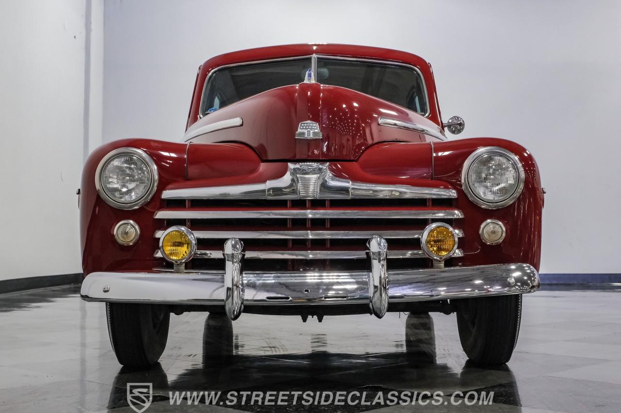 1948 Ford Deluxe Sedan
