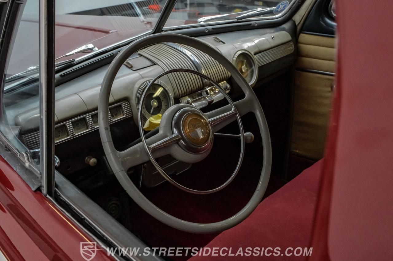 1948 Ford Deluxe Sedan
