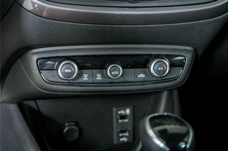 2019 Opel Crossland X
