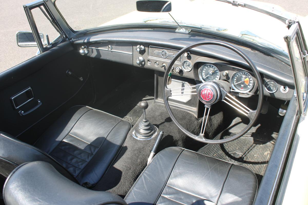 1969 MG C ROADSTER