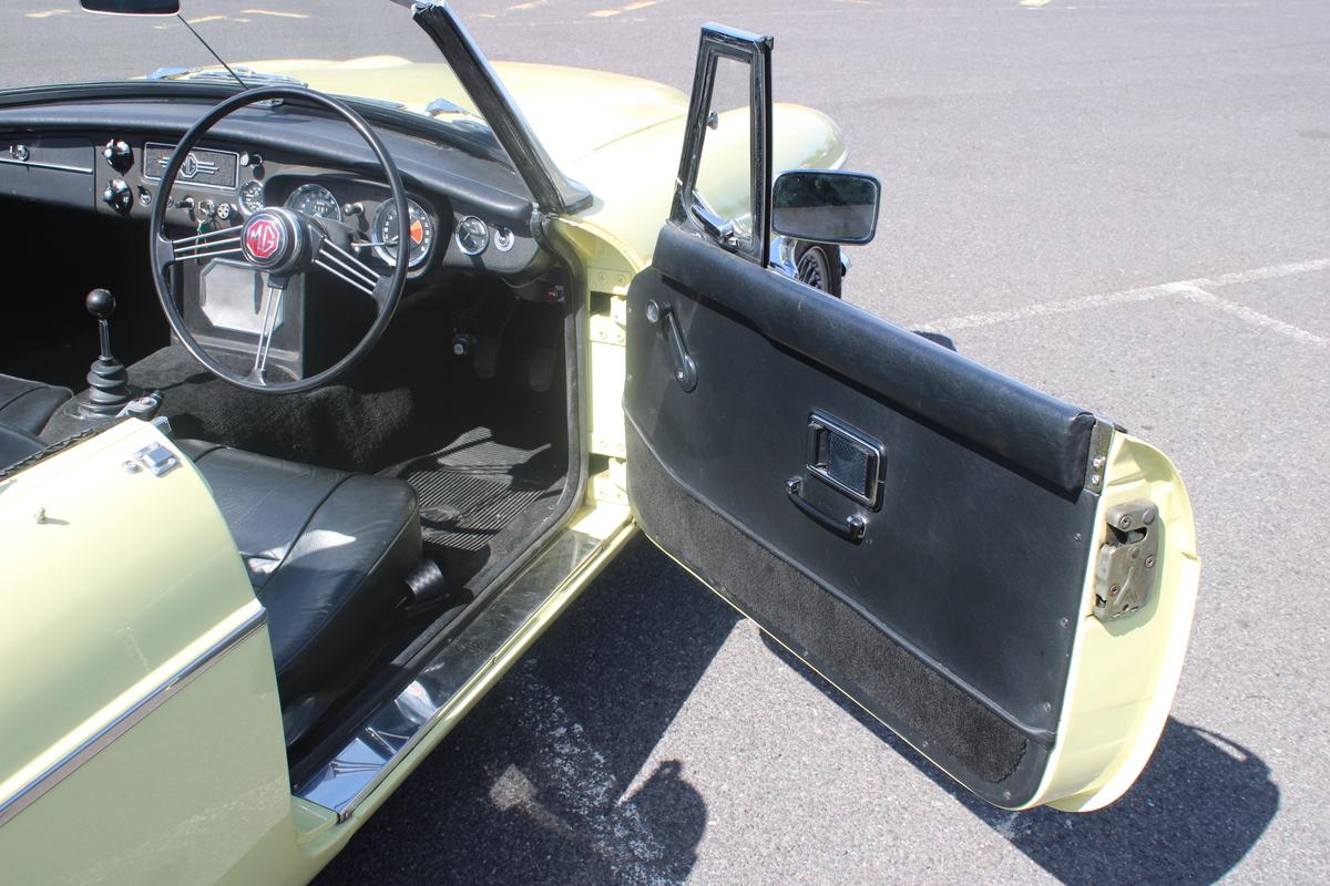 1969 MG C ROADSTER