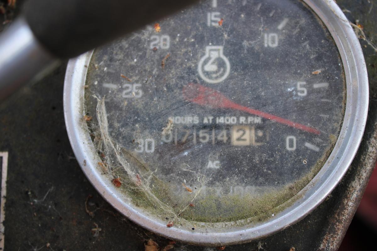 1975 International 444 TRACTOR