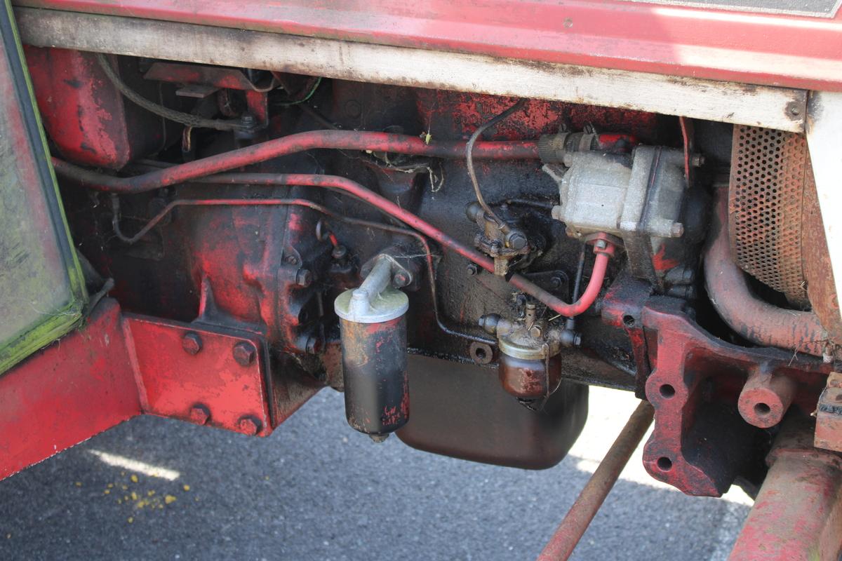 1975 International 444 TRACTOR