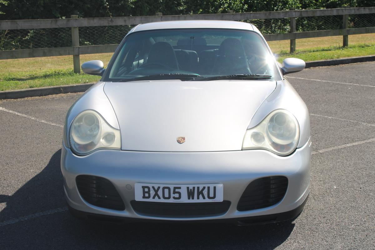 2005 Porsche 911 Carrera 4S