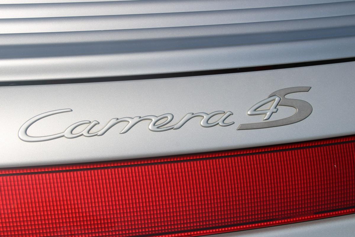 2005 Porsche 911 Carrera 4S