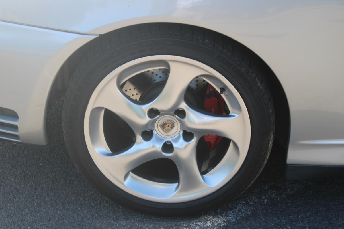 2005 Porsche 911 Carrera 4S