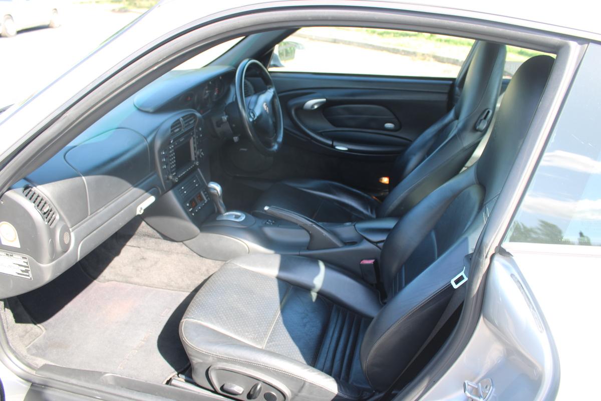 2005 Porsche 911 Carrera 4S