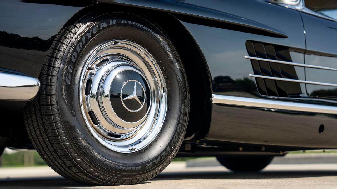 1957 Mercedes - Benz 300 SL Roadster