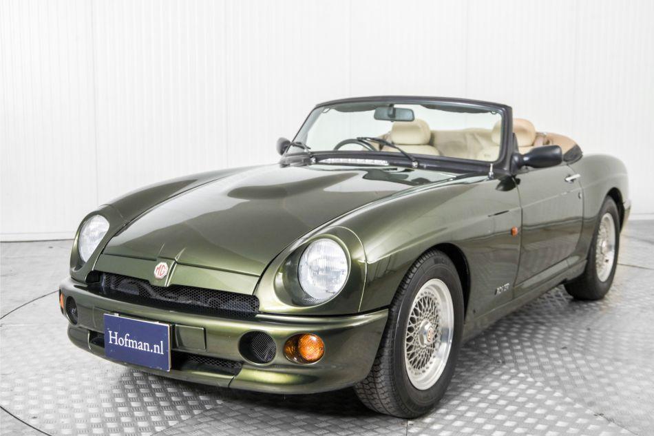 1995 MG RV8