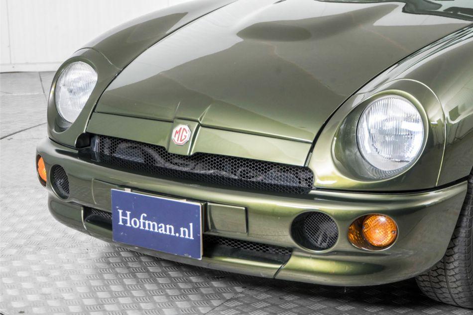 1995 MG RV8