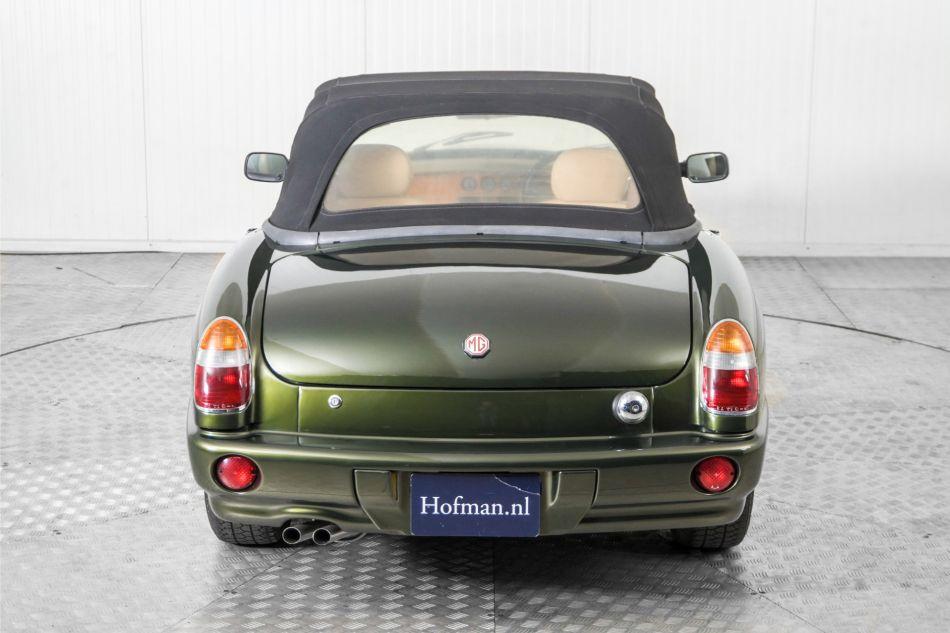 1995 MG RV8