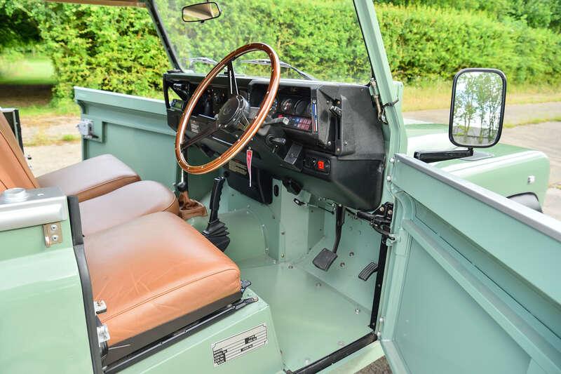1990 Land Rover Defender 90