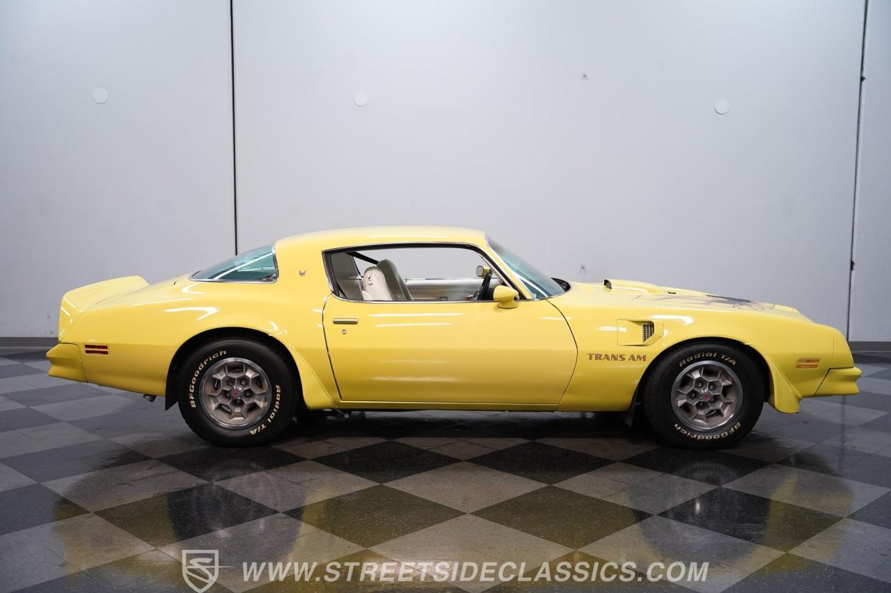1976 Pontiac Firebird Trans Am Restomod