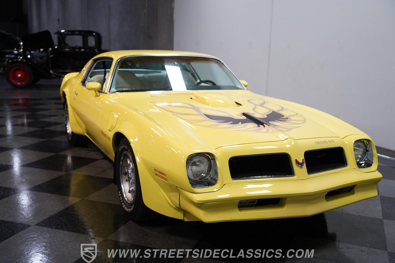 1976 Pontiac Firebird Trans Am Restomod