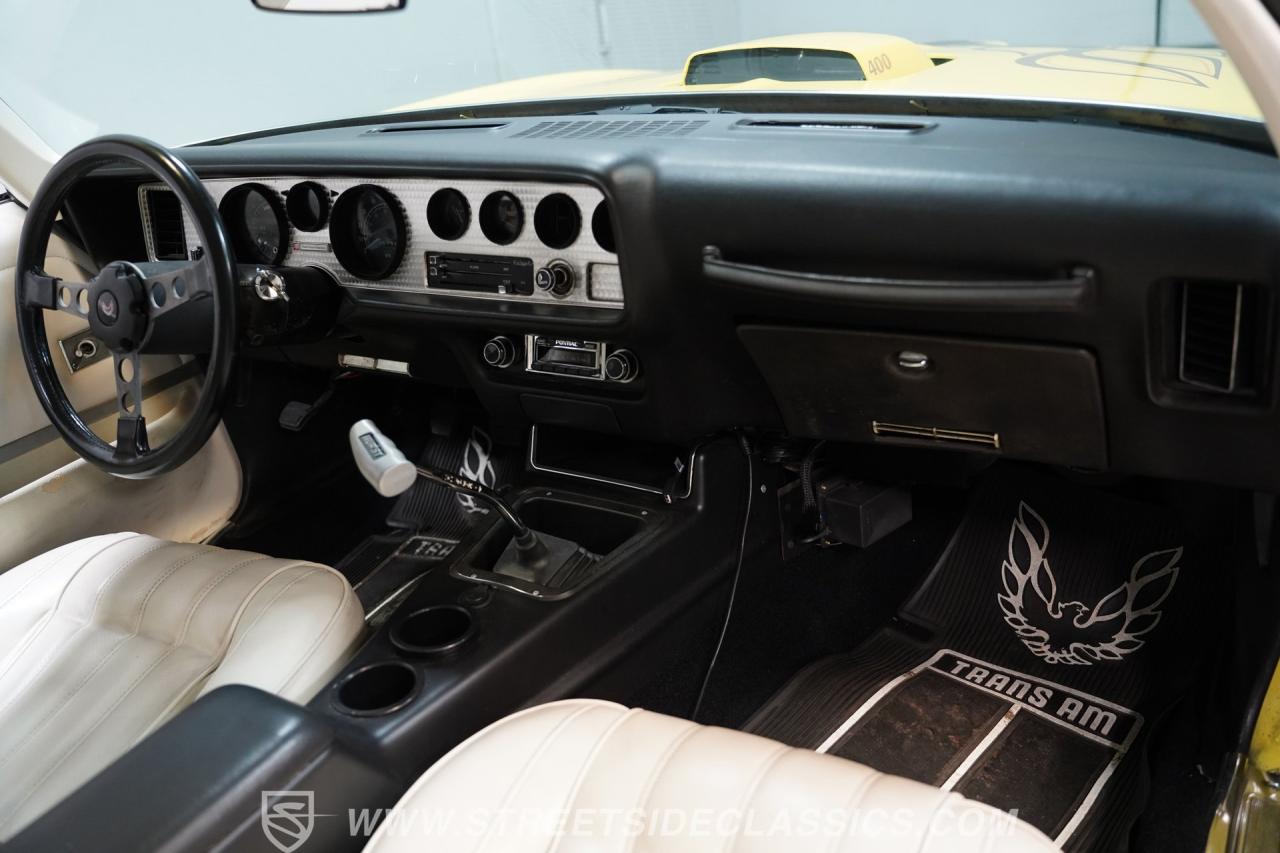1976 Pontiac Firebird Trans Am Restomod