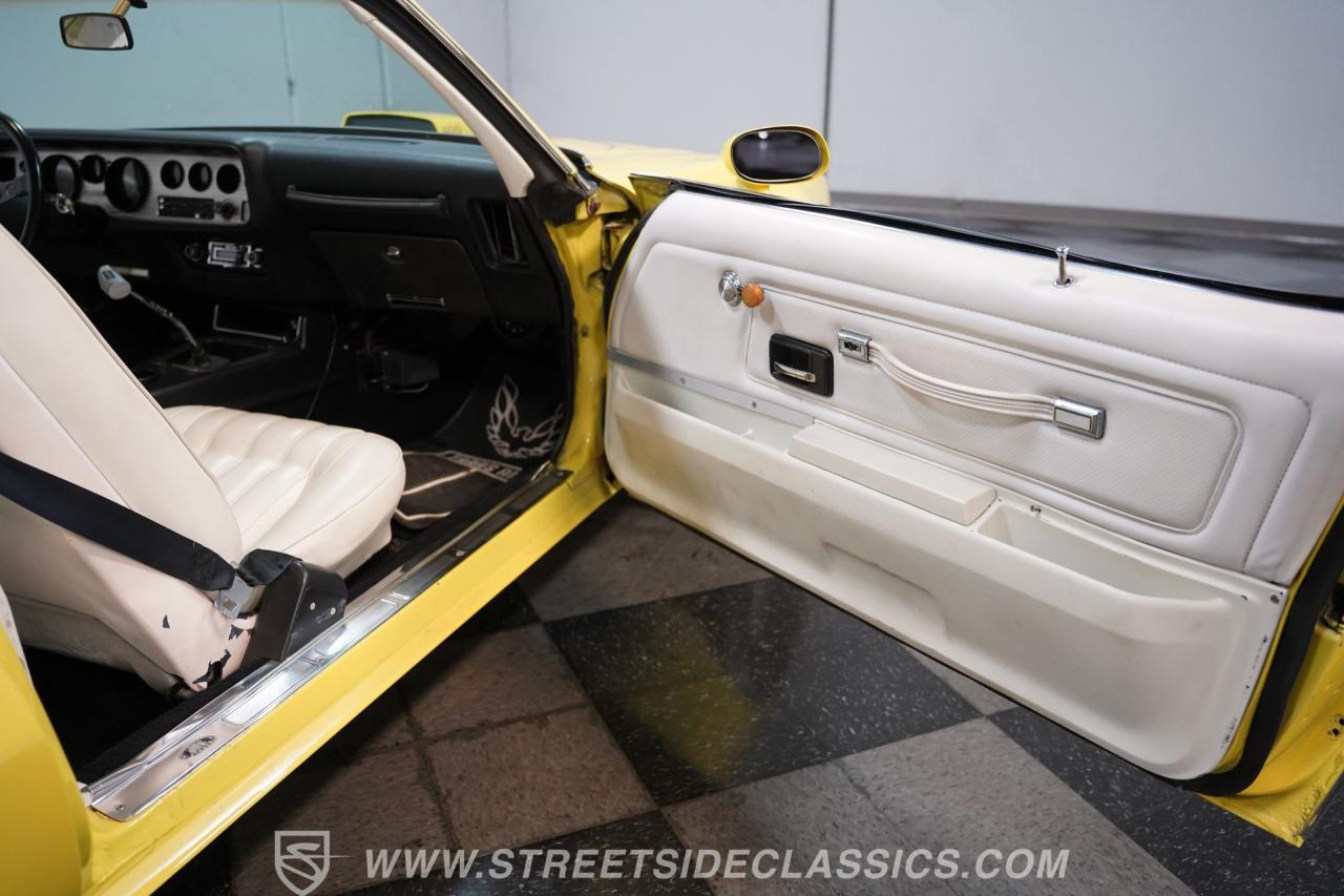 1976 Pontiac Firebird Trans Am Restomod
