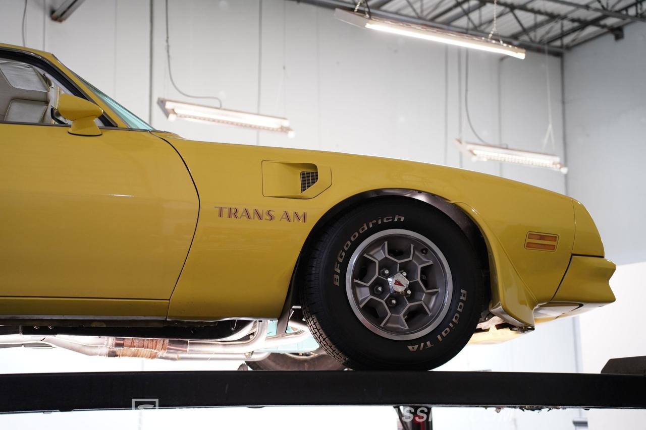 1976 Pontiac Firebird Trans Am Restomod
