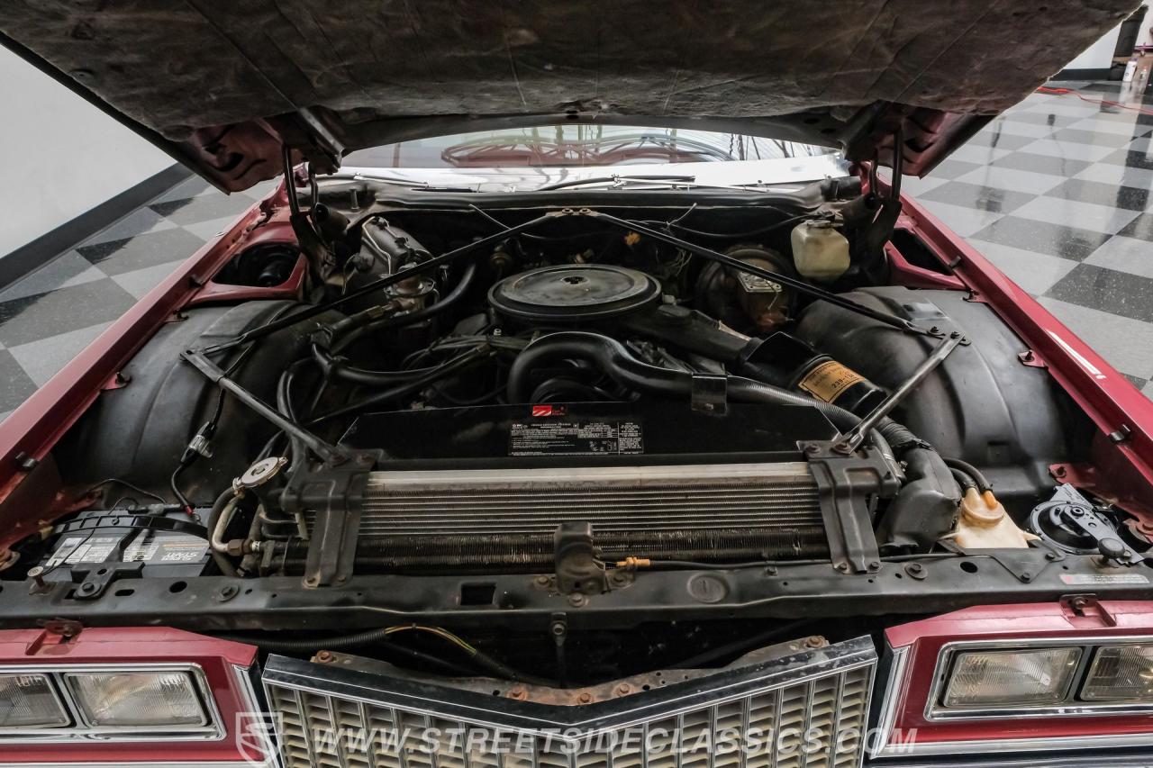 1975 Cadillac Coupe DeVille