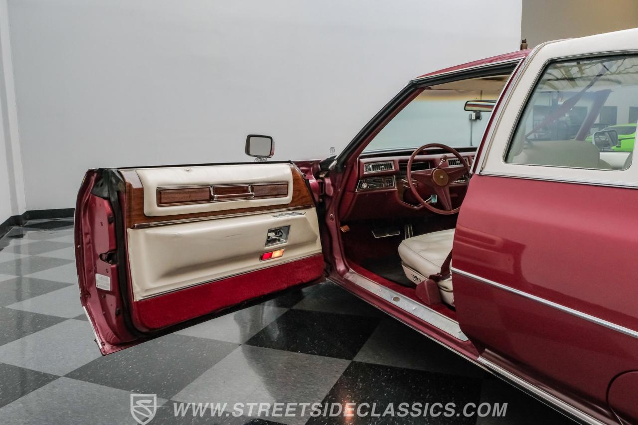 1975 Cadillac Coupe DeVille