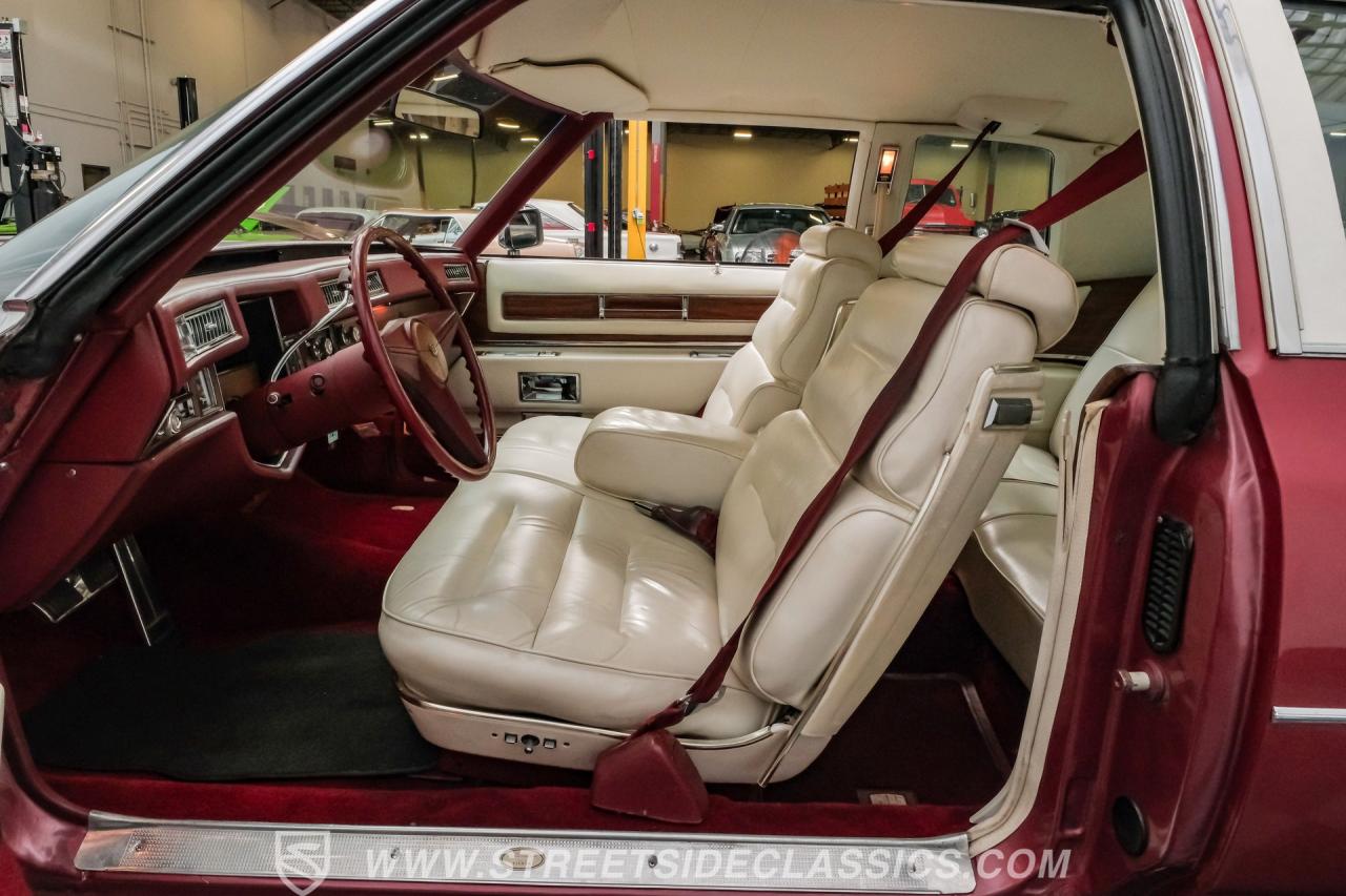 1975 Cadillac Coupe DeVille