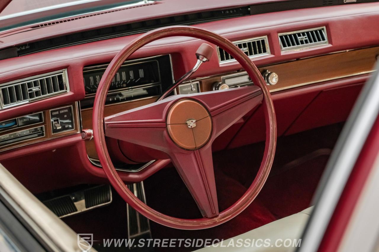 1975 Cadillac Coupe DeVille