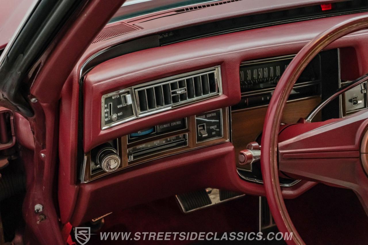 1975 Cadillac Coupe DeVille