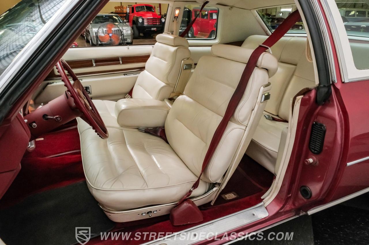 1975 Cadillac Coupe DeVille