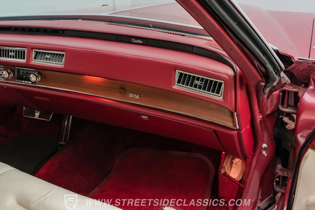 1975 Cadillac Coupe DeVille