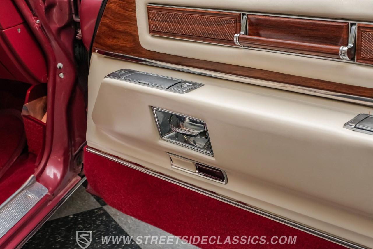 1975 Cadillac Coupe DeVille