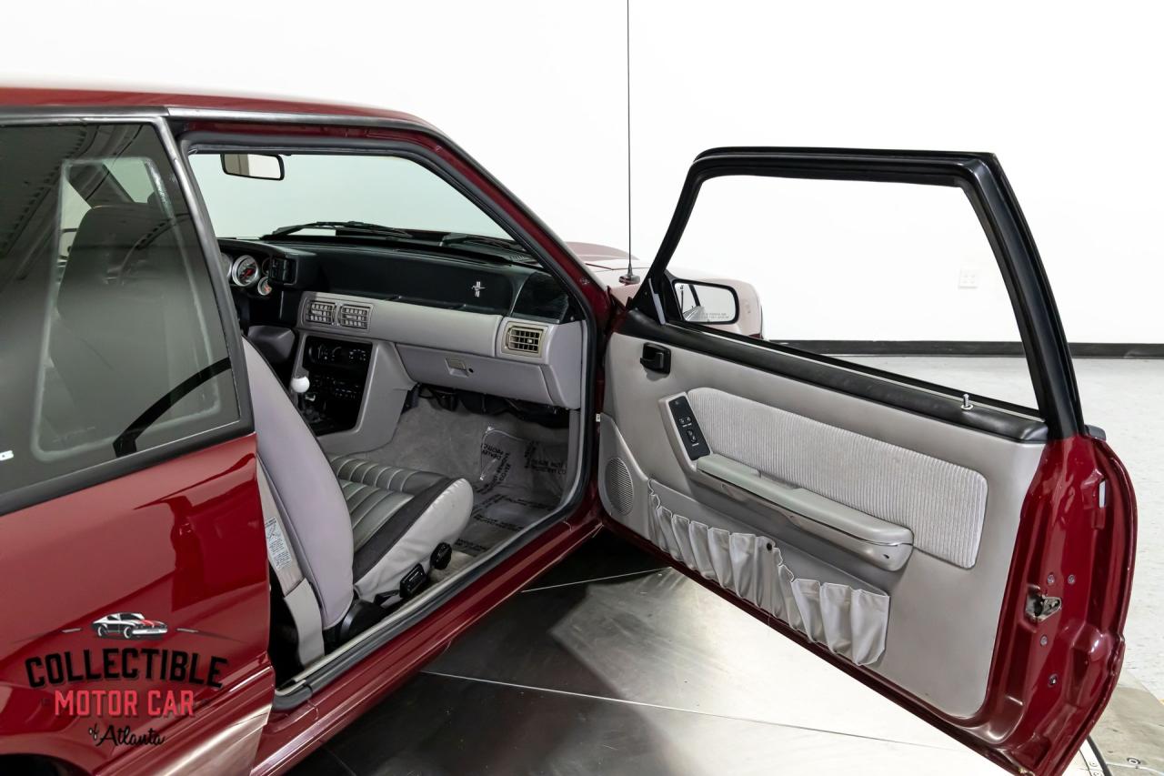 1990 Ford Mustang LX 5.0