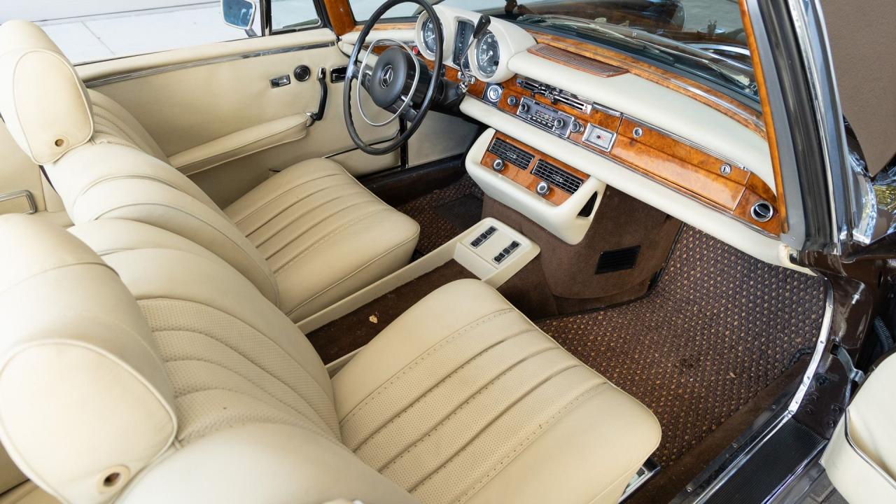 1971 Mercedes - Benz 280 SE 3.5 CABRIOLET