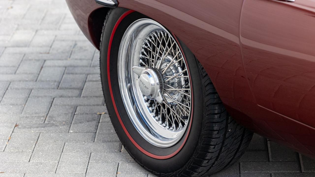 1963 Jaguar E-Type Series 1 3.8 Roadster