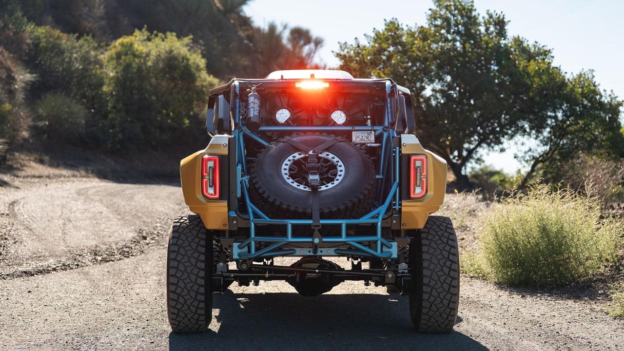 2023 Ford Bronco DR