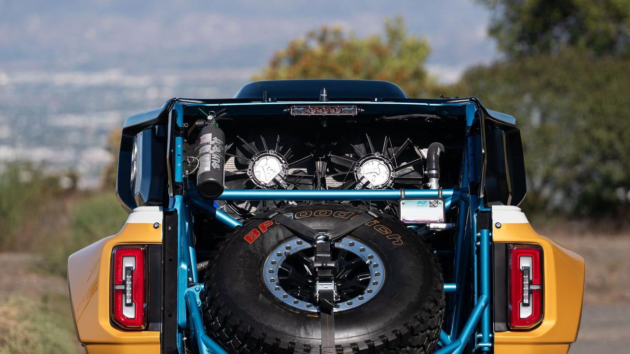 2023 Ford Bronco DR
