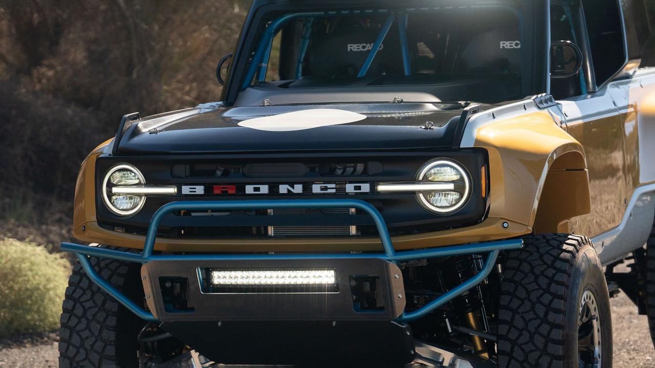 2023 Ford Bronco DR
