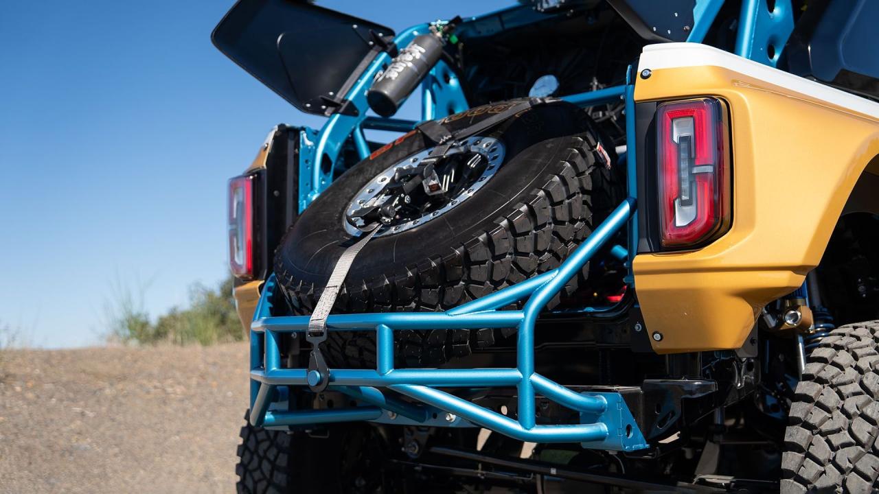 2023 Ford Bronco DR