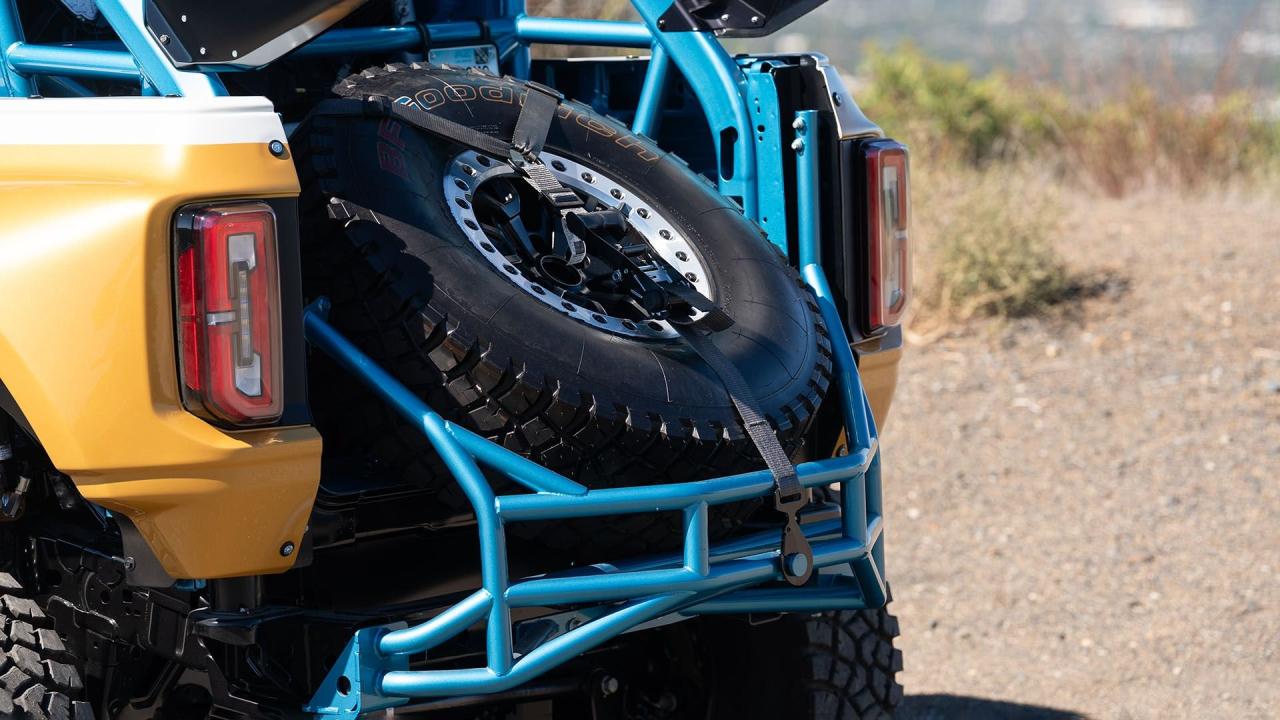 2023 Ford Bronco DR