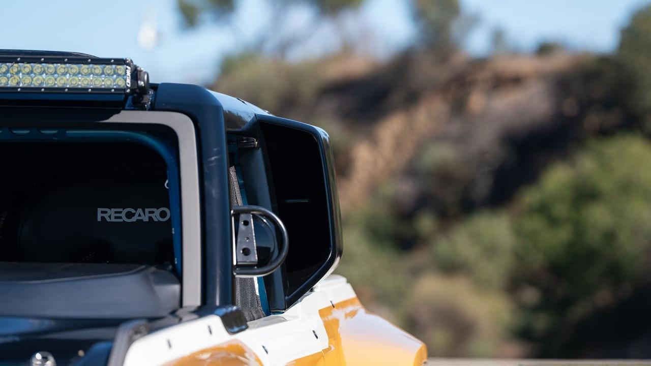 2023 Ford Bronco DR